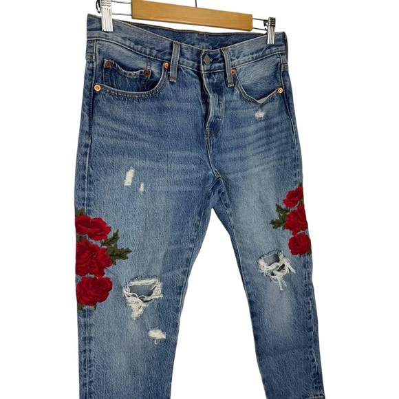 Levi's 501T Floral Jeans Embroidered Distressed Cropped Tapered Crop Denim 26 - Picture 5 of 16